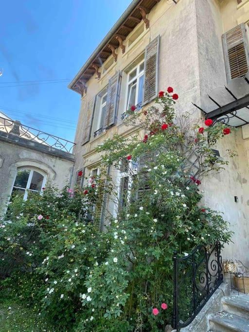 Appartement De Caractere Mirecourt Exterior foto